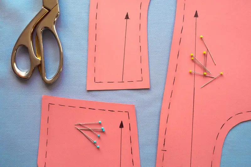 sewing pattern with pins