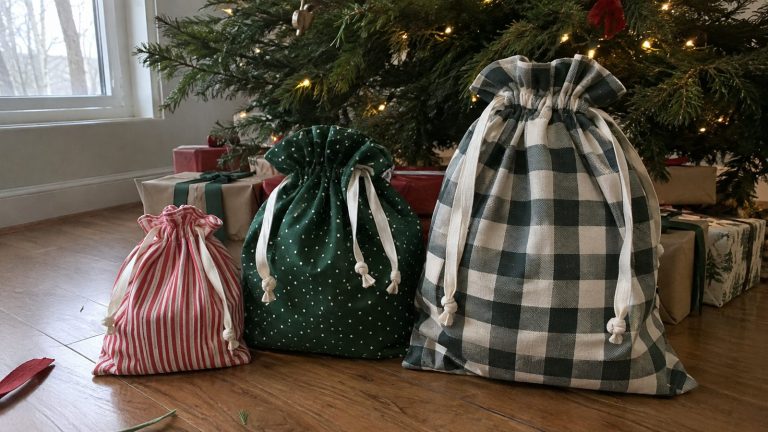 How to Sew Fabric Gift Bags With a Drawstring Top