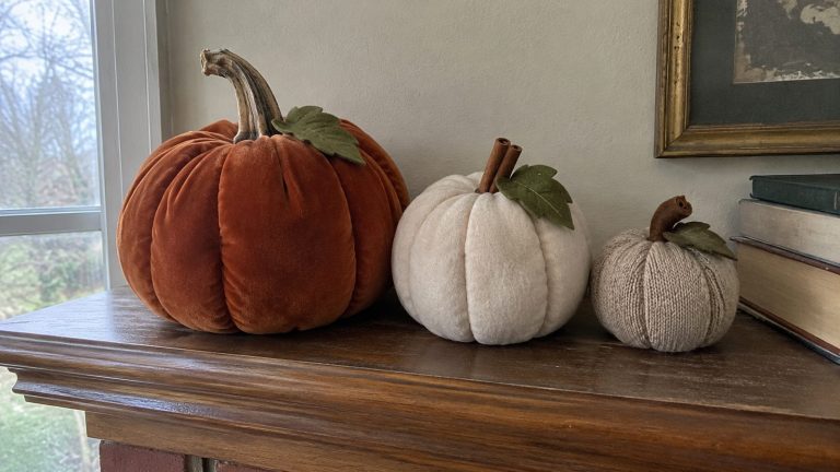 How to Sew Fabric Pumpkins That Sit Up and Hold Their Shape